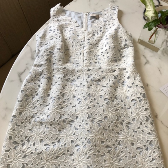 LOFT Lace DRESS - NEVER WORN - Picture 1 of 2